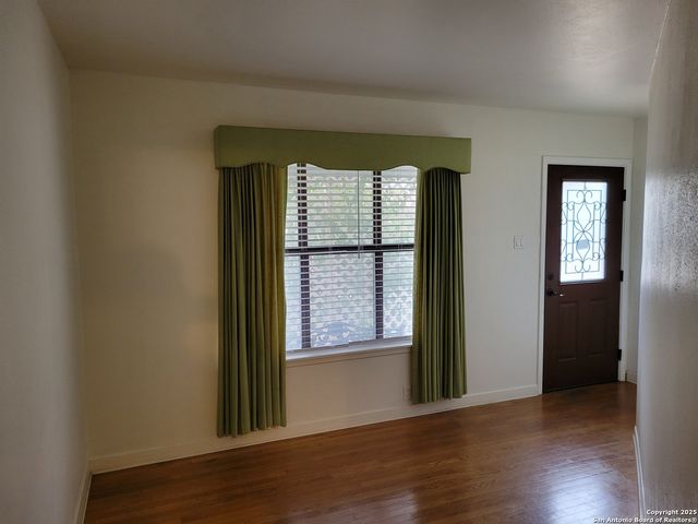 415 W Hart, San Antonio, TX 78214