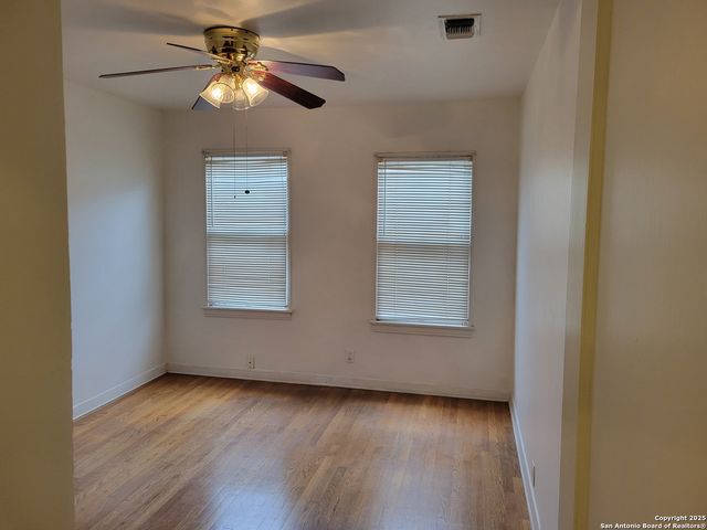 415 W Hart, San Antonio, TX 78214