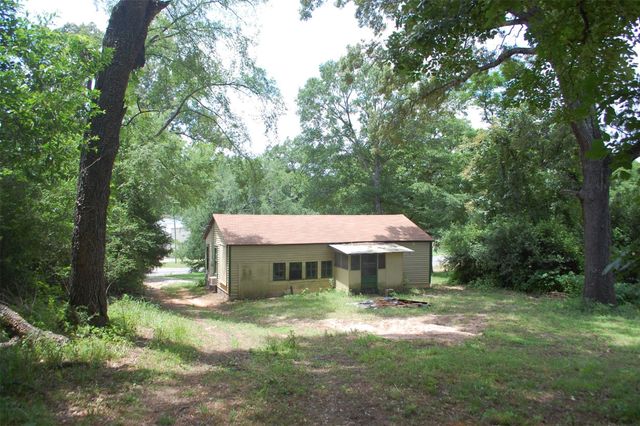 1279 E US Highway 84, Palestine, TX 75801