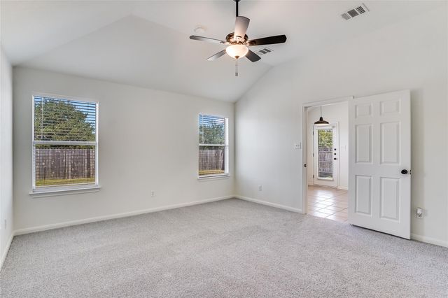 105 Javelina TRL, Bastrop, TX 78602