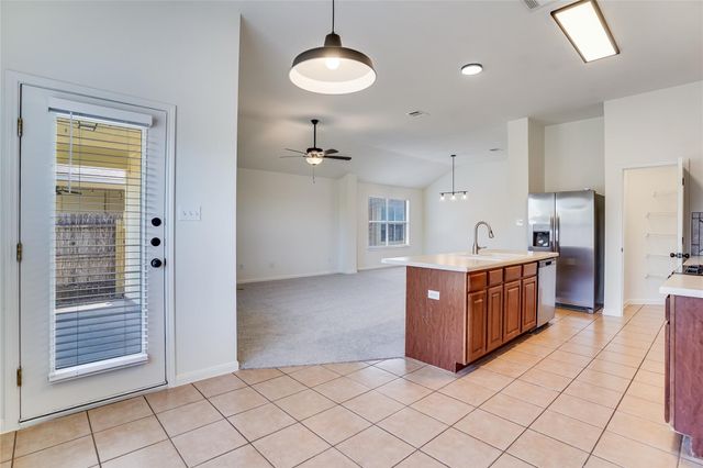 105 Javelina TRL, Bastrop, TX 78602