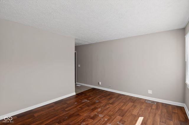 8724 Montery Road, Indianapolis, IN 46226