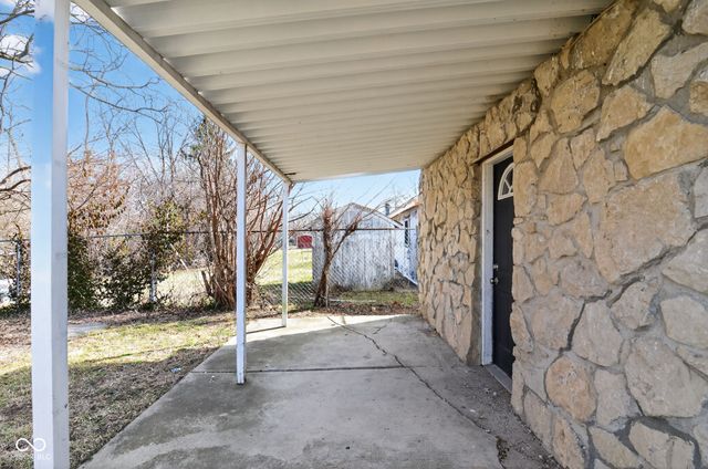 8724 Montery Road, Indianapolis, IN 46226