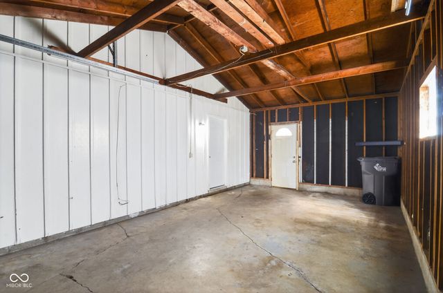 8724 Montery Road, Indianapolis, IN 46226