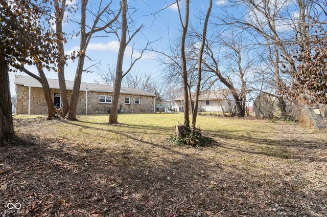 8724 Montery Road, Indianapolis, IN 46226