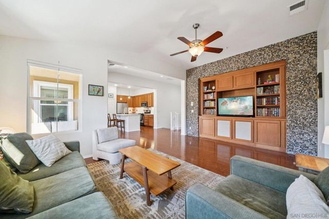 1130 Goddard St, San Marcos, CA 92078