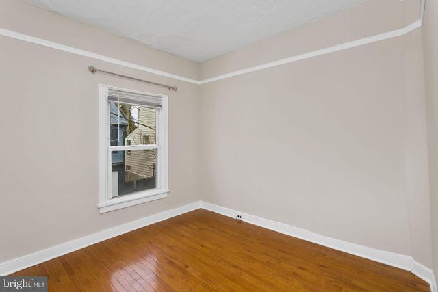 22 THOMPSON ST, Bordentown, NJ 08505