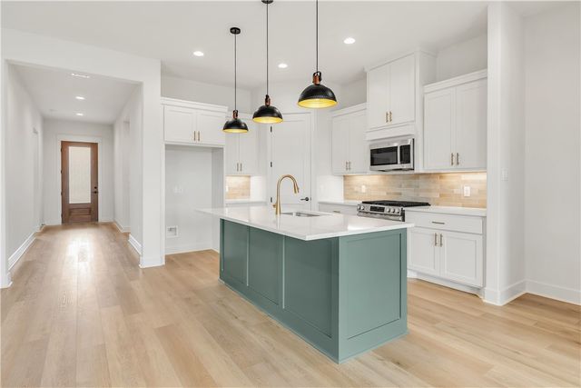 2812 Spector Drive, Bryan, TX 77808