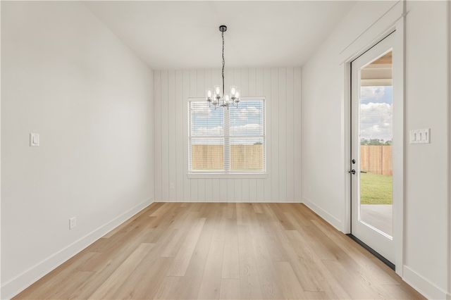 2812 Spector Drive, Bryan, TX 77808