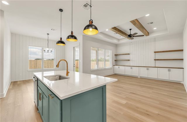 2812 Spector Drive, Bryan, TX 77808