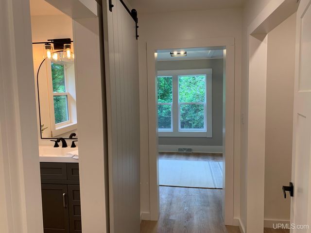 908 E I Street, Iron Mountain, MI 49801