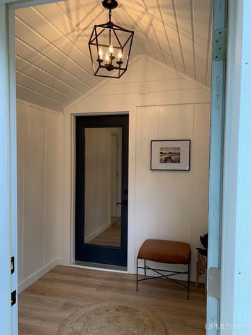 908 E I Street, Iron Mountain, MI 49801