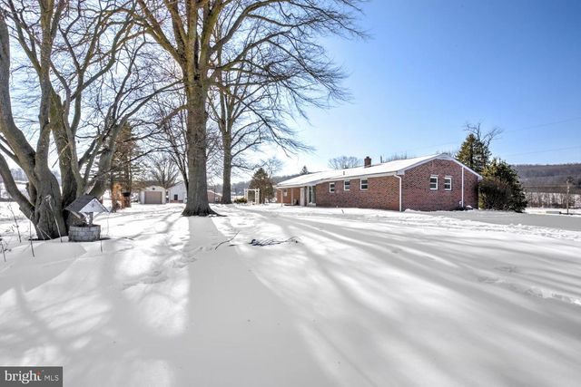 720 S COCALICO RD, Denver, PA 17517