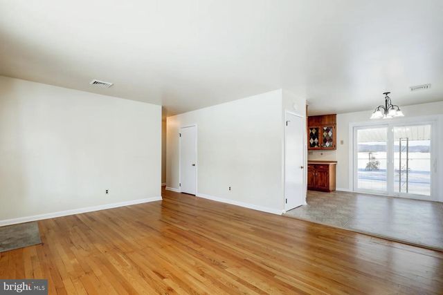 720 S COCALICO RD, Denver, PA 17517