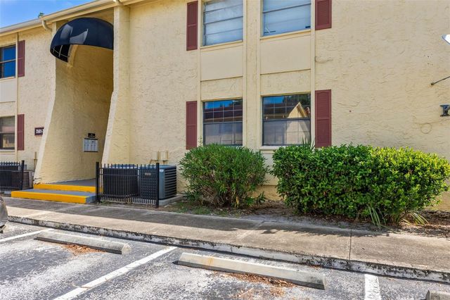 7501 DOLONITA DRIVE 7501, Tampa, FL 33615