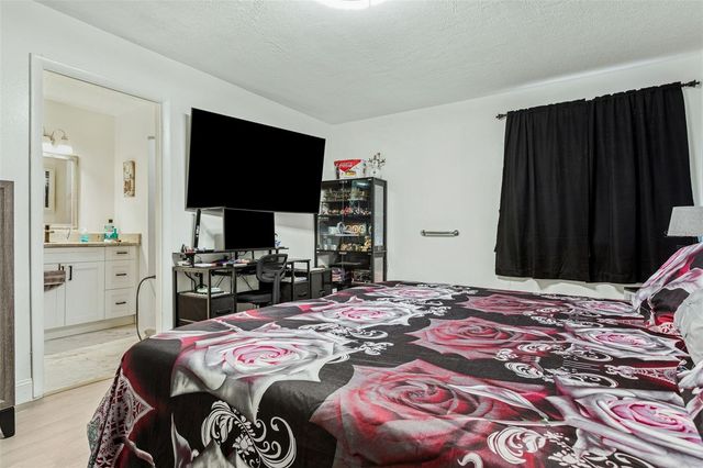 7501 DOLONITA DRIVE 7501, Tampa, FL 33615