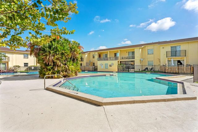 7501 DOLONITA DRIVE 7501, Tampa, FL 33615