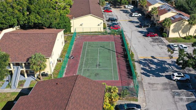 7501 DOLONITA DRIVE 7501, Tampa, FL 33615