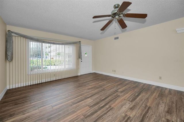 2221 SWEDISH DRIVE 11, Clearwater, FL 33763