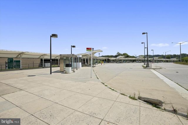 2627 FIVE OAKS RD, Vienna, VA 22181