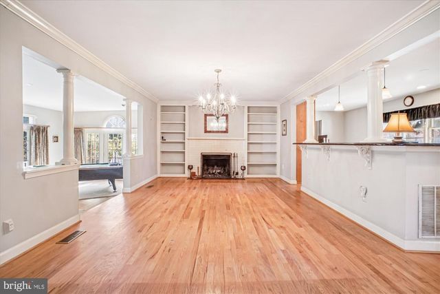 2627 FIVE OAKS RD, Vienna, VA 22181