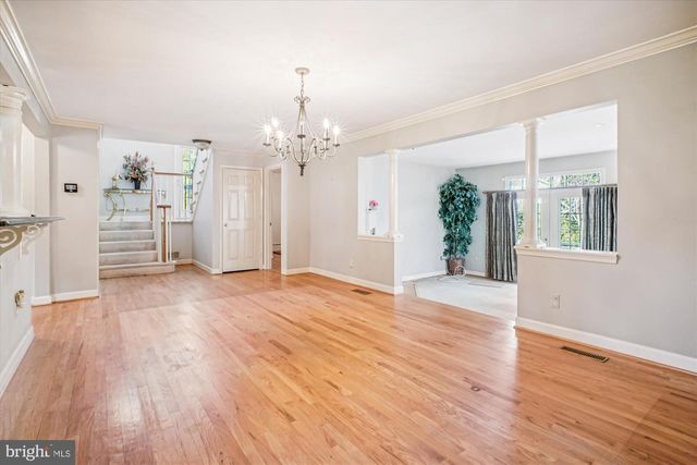 2627 FIVE OAKS RD, Vienna, VA 22181