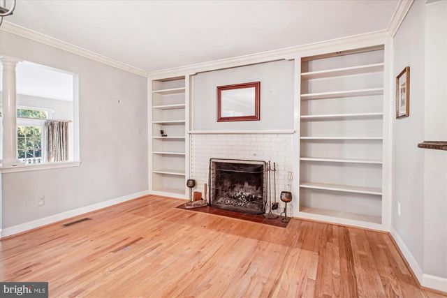 2627 FIVE OAKS RD, Vienna, VA 22181