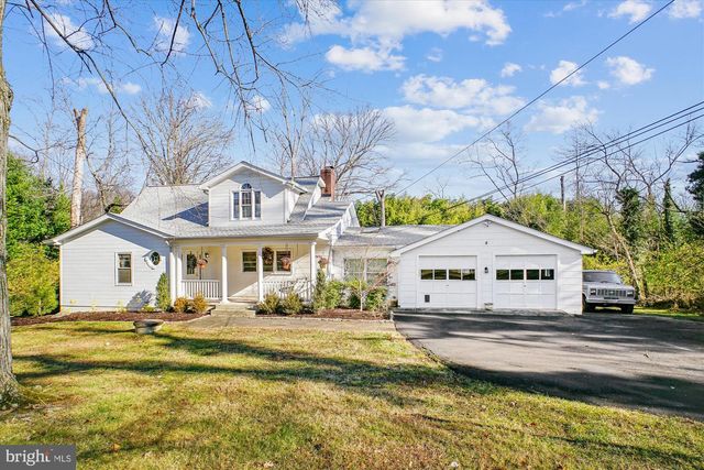 2627 FIVE OAKS RD, Vienna, VA 22181