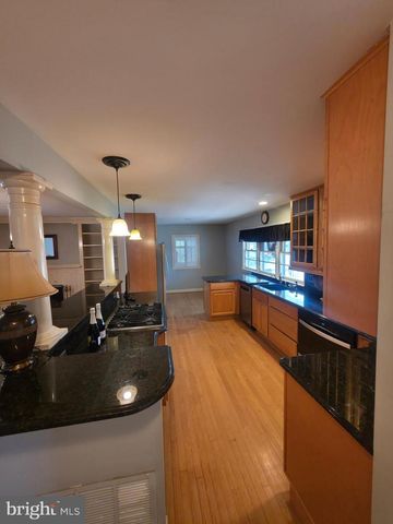 2627 FIVE OAKS RD, Vienna, VA 22181