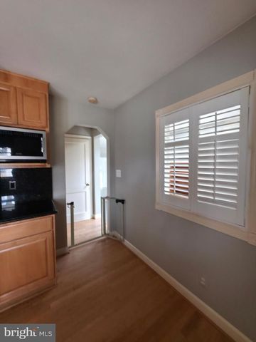 2627 FIVE OAKS RD, Vienna, VA 22181