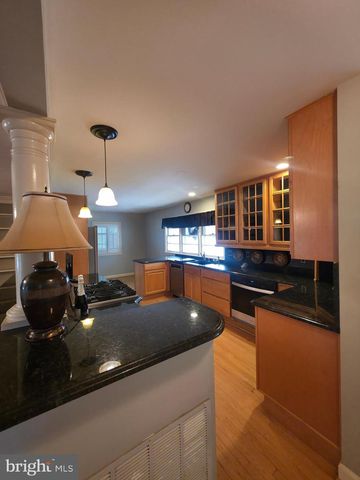 2627 FIVE OAKS RD, Vienna, VA 22181