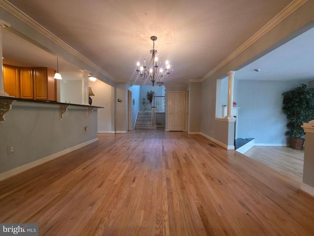 2627 FIVE OAKS RD, Vienna, VA 22181