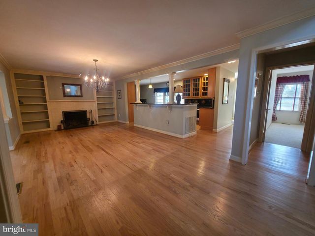 2627 FIVE OAKS RD, Vienna, VA 22181