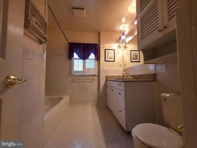 2627 FIVE OAKS RD, Vienna, VA 22181