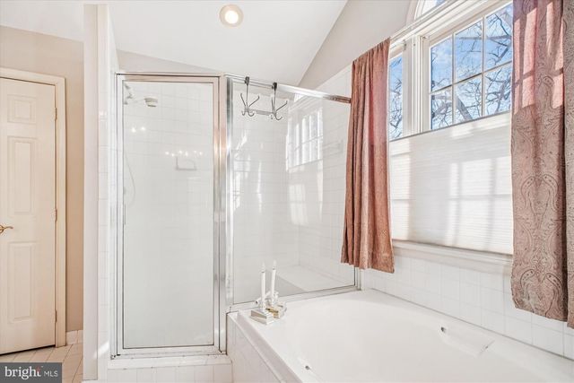 2627 FIVE OAKS RD, Vienna, VA 22181