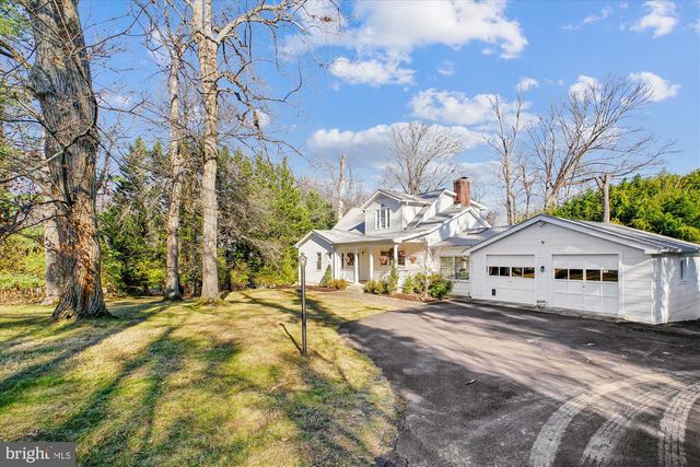 2627 FIVE OAKS RD, Vienna, VA 22181