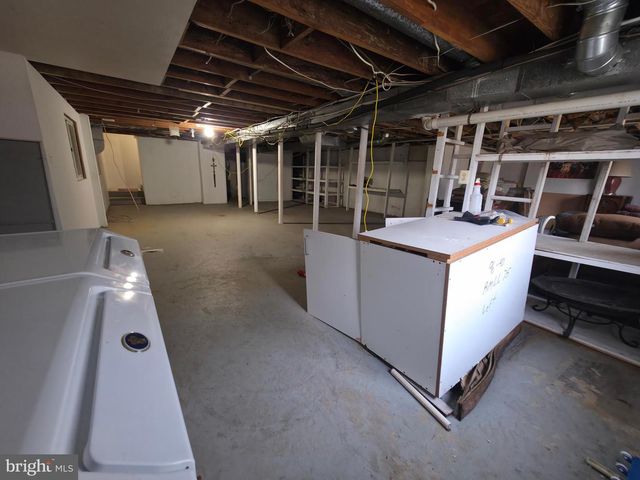 2627 FIVE OAKS RD, Vienna, VA 22181