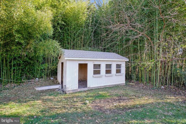 2627 FIVE OAKS RD, Vienna, VA 22181