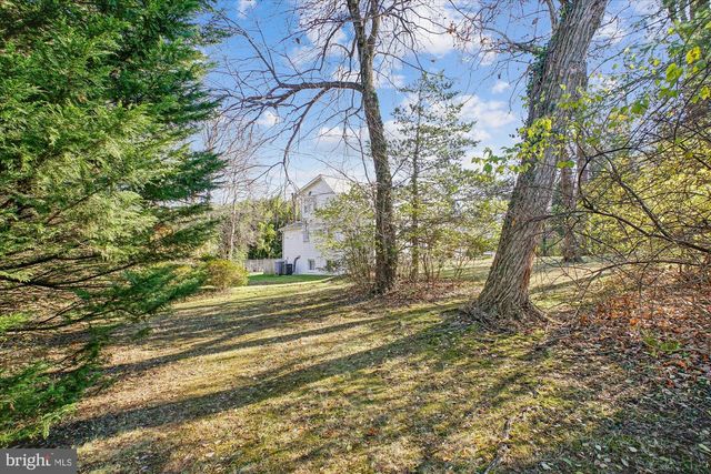 2627 FIVE OAKS RD, Vienna, VA 22181