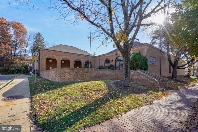 2627 FIVE OAKS RD, Vienna, VA 22181