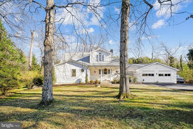 2627 FIVE OAKS RD, Vienna, VA 22181