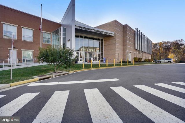 2627 FIVE OAKS RD, Vienna, VA 22181