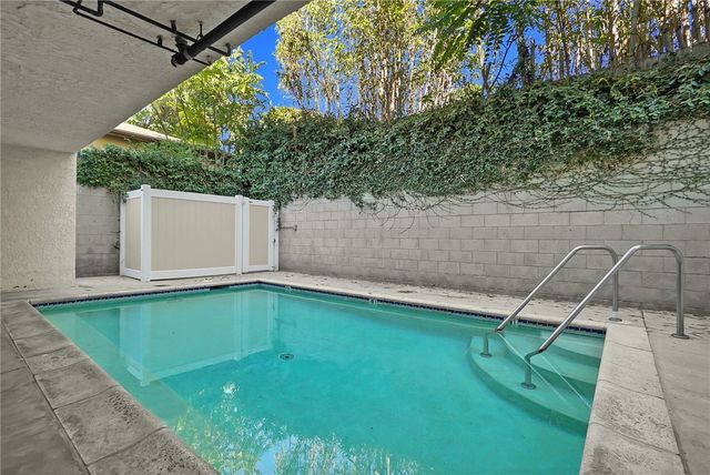 6250 Fulton Avenue 105, Van Nuys, CA 91401
