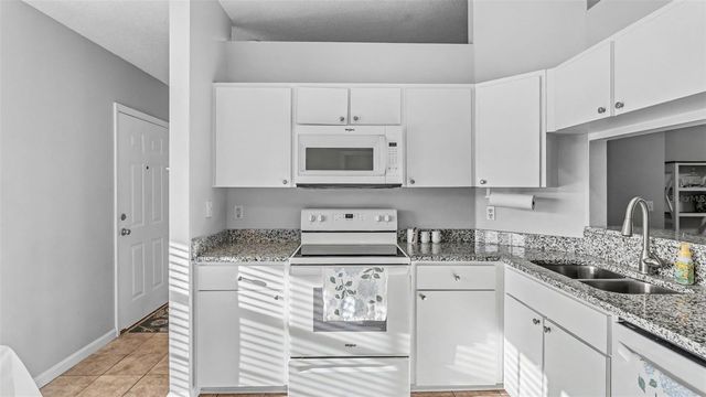 5563 STARLING LOOP, Lakeland, FL 33810