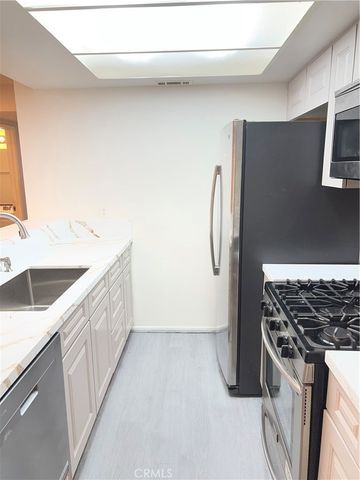 5484 Dobbs Street 130, Los Angeles, CA 90032