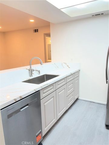 5484 Dobbs Street 130, Los Angeles, CA 90032
