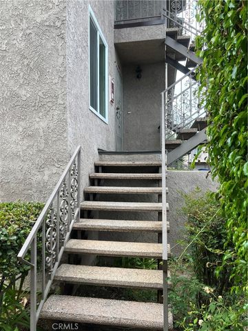 5484 Dobbs Street 130, Los Angeles, CA 90032