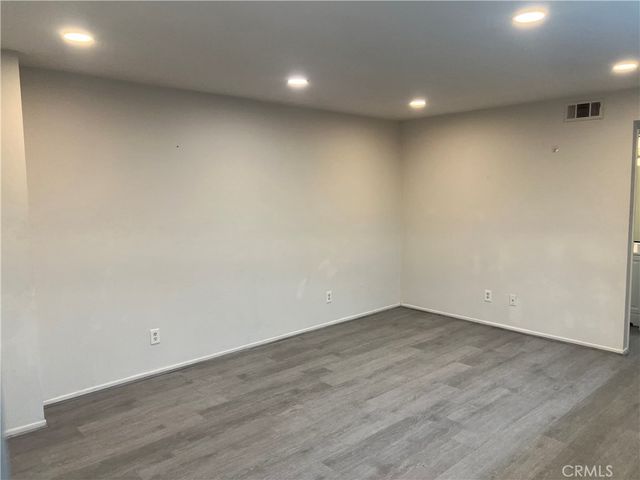 5484 Dobbs Street 130, Los Angeles, CA 90032