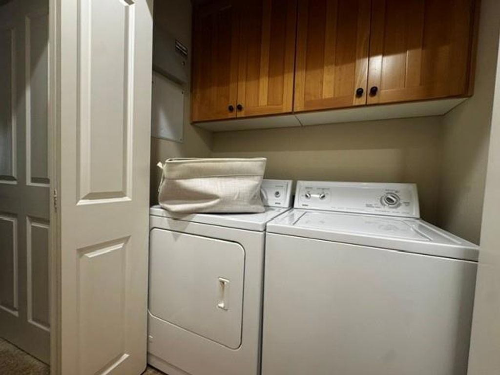 Image 13 of property listing at 136 Cottage Circle, Murphys, CA 95247