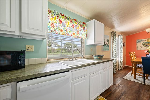 106 Black Rock DR, Buchanan Dam, TX 78609